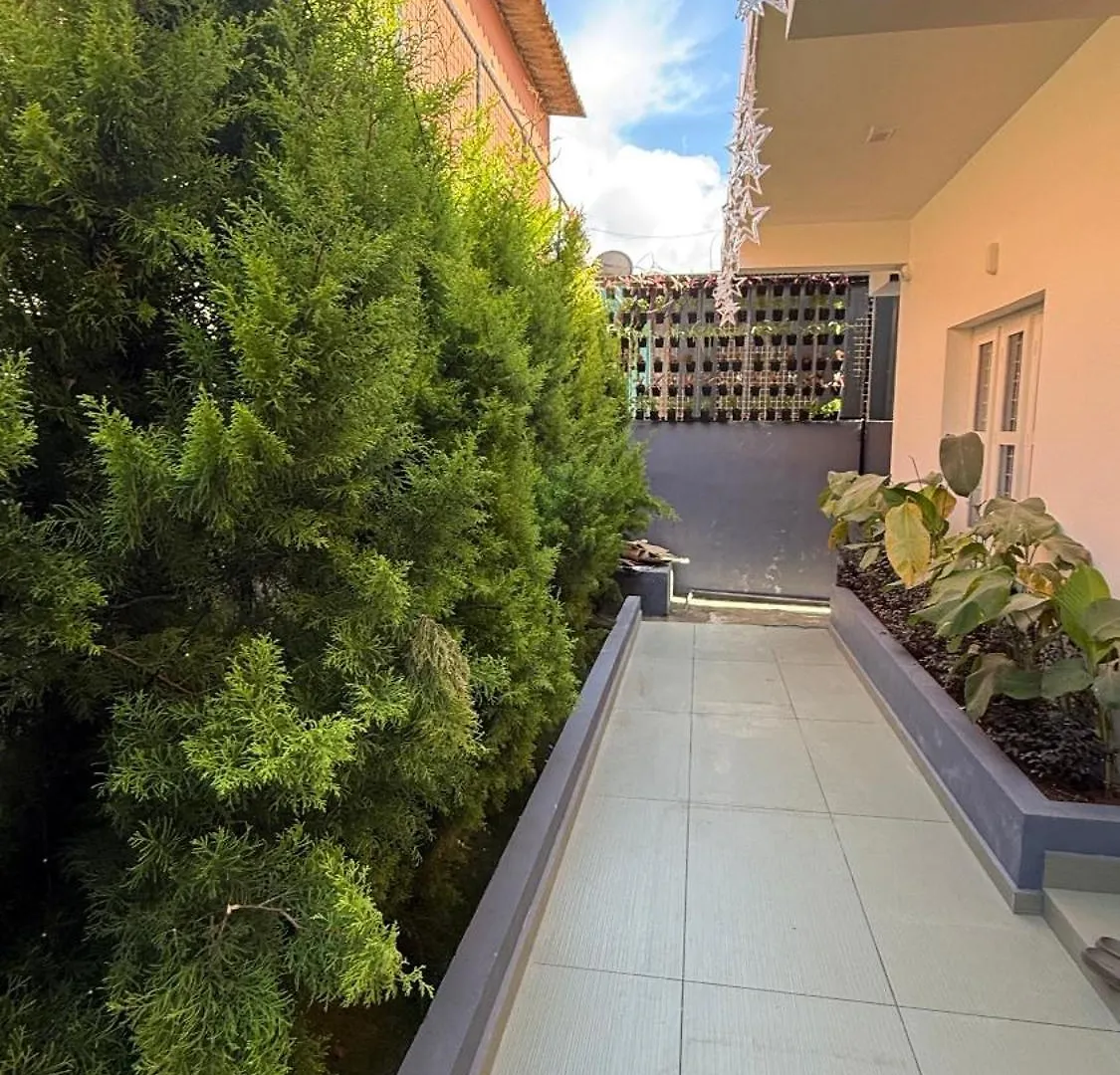 מונאר Leafy Mist Villa הודו